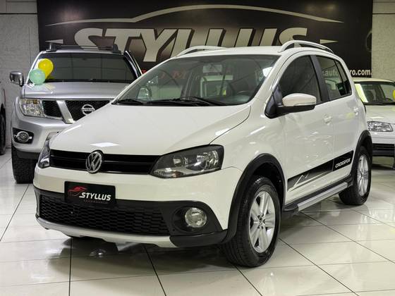 VOLKSWAGEN CROSSFOX 1.6 MI FLEX 8V 4P MANUAL